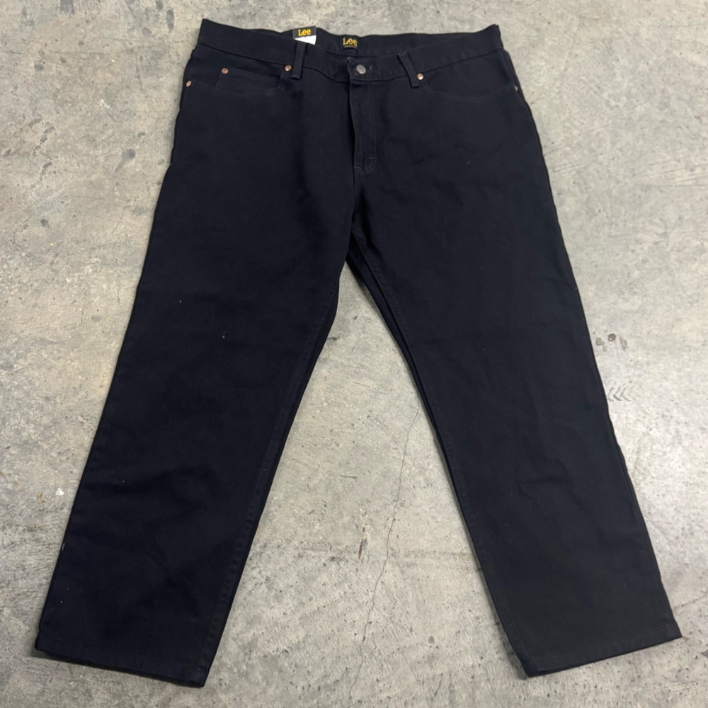 Lee Men’s Black Jeans Size 40x28 Regular Fit Work Classic Basics NWT Career Work
